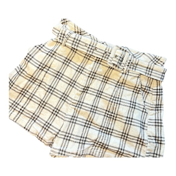 Denim - Plaid High-Waisted Shorts with Belt